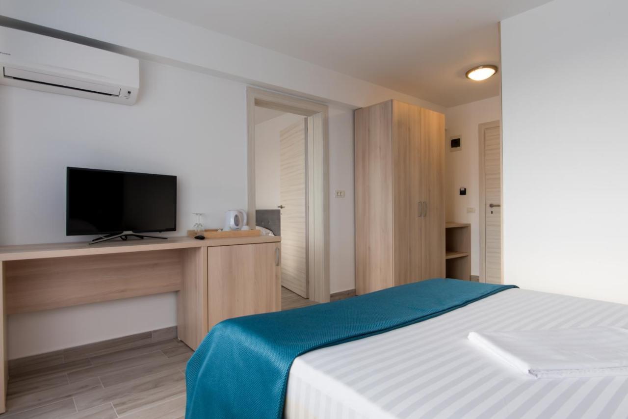 Turquoise Boutique Hotell Năvodari Eksteriør bilde